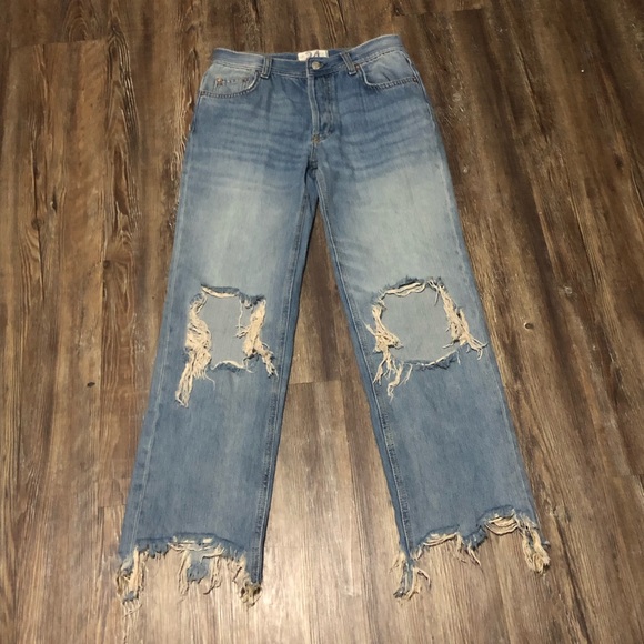 We The Free Maggie Cropped Straight Jeans Women's 24 Baggy Destroyed Frayed Hem - Picture 1 of 7